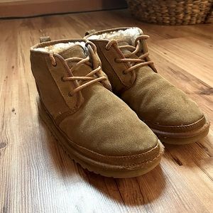 UGG Neumel Chukka Boot Boys